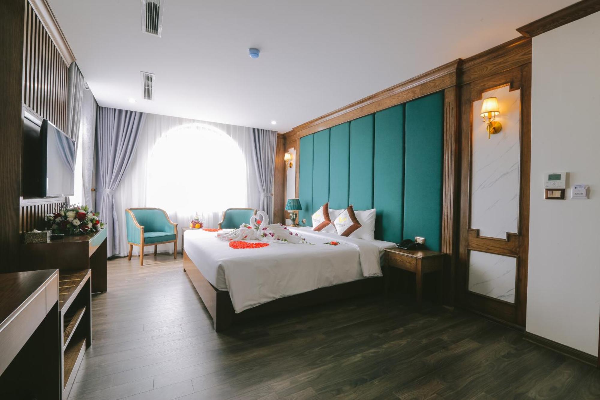 Prosperity Boutique Halong Hotel & Restaurent Ha Long Exterior photo